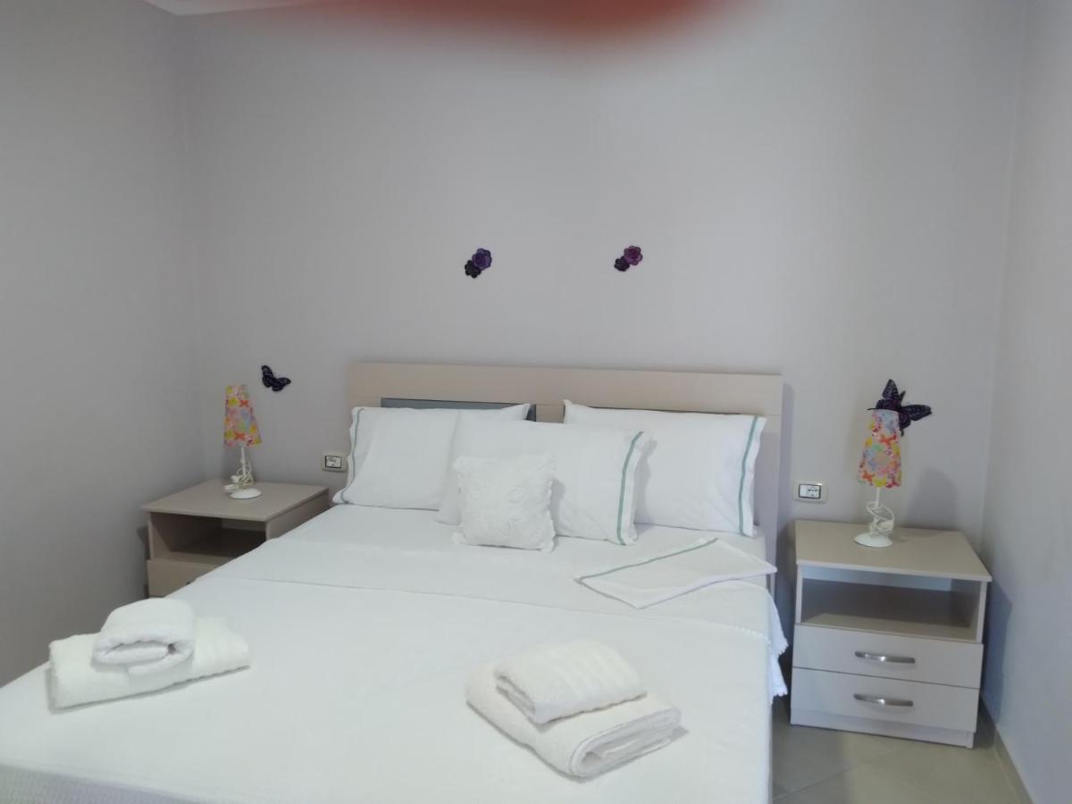 Eleana'S Apartament Sarande Luaran gambar