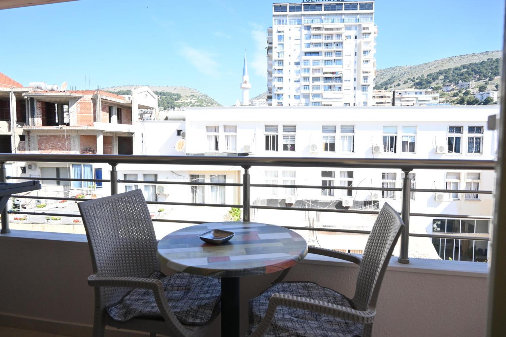 Eleana'S Apartament Sarande Luaran gambar